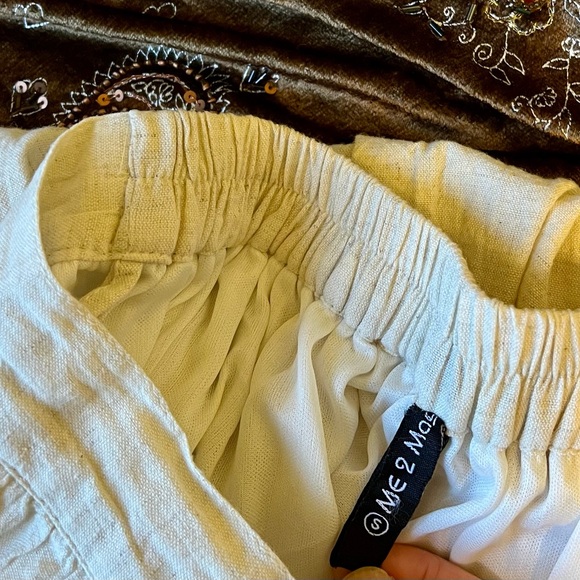 Linen Maxi Skirt with Embroidered Red Flowers; Beige/Cream; Small - Picture 4 of 5